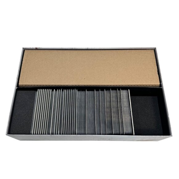 Resident Evil Deck Building Game: Mercenaries - Complete - Picture 4 of 4